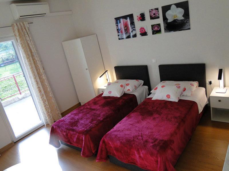 Apartments Zizic Kaštela Kamer foto
