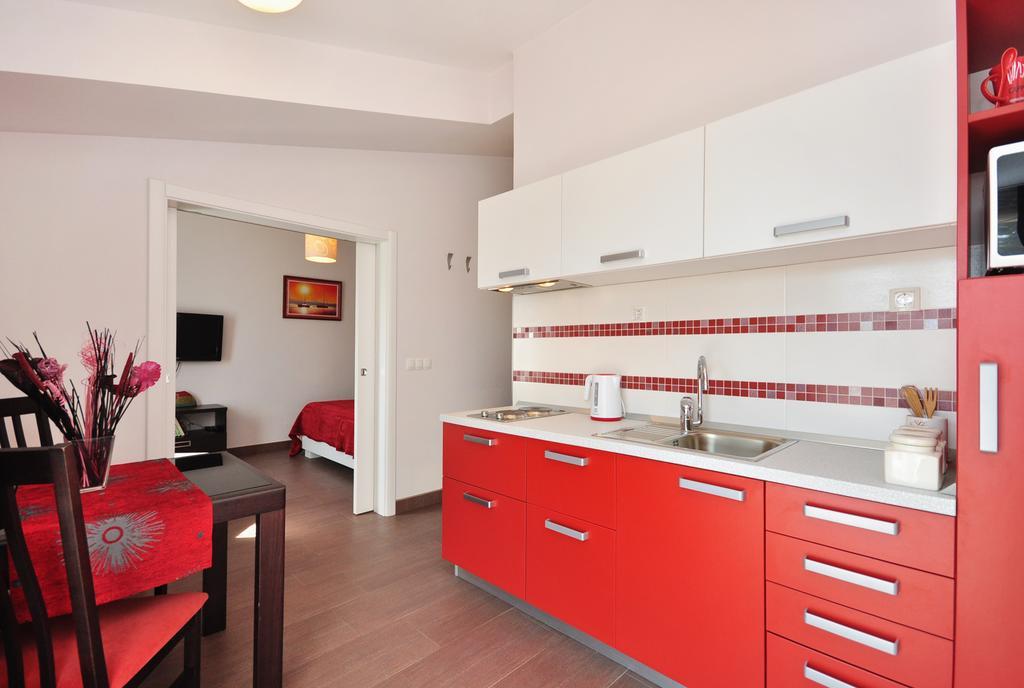 Apartments Zizic Kaštela Kamer foto